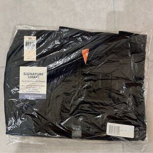 Men’s Dockers Signature Khaki Navy Pants